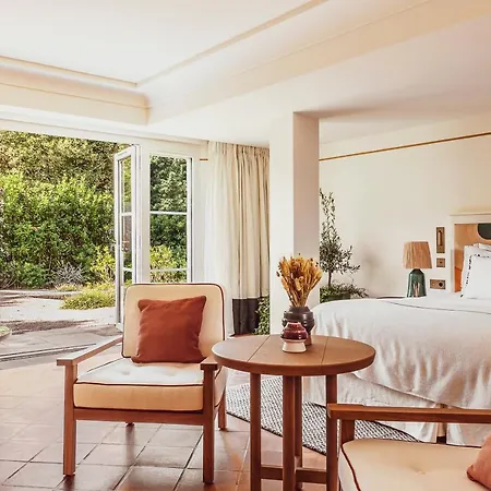 Hotel Lou Pinet