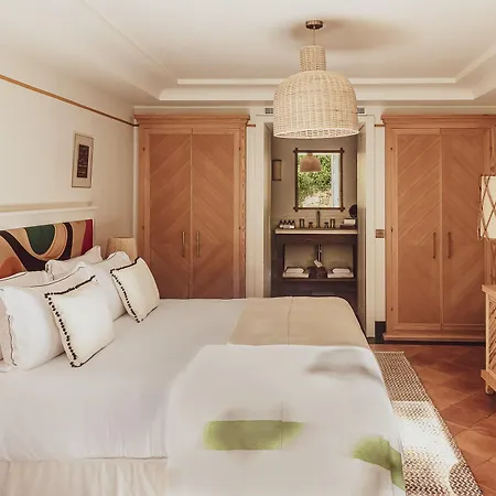 Lou Pinet Hotel 5*