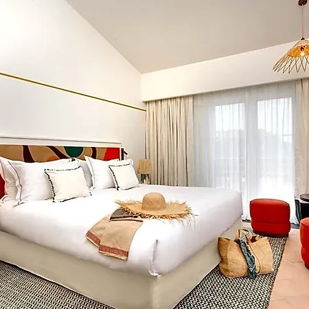 Lou Pinet Hotel